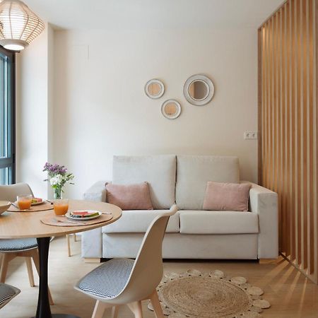 Apartamentos Joaquin Costa Santander Esterno foto