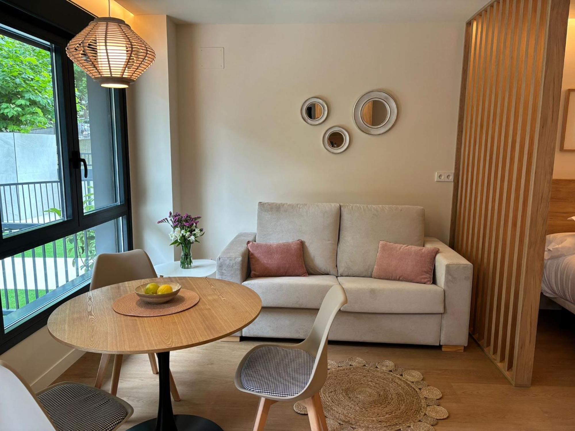 Apartamentos Joaquin Costa Santander Esterno foto