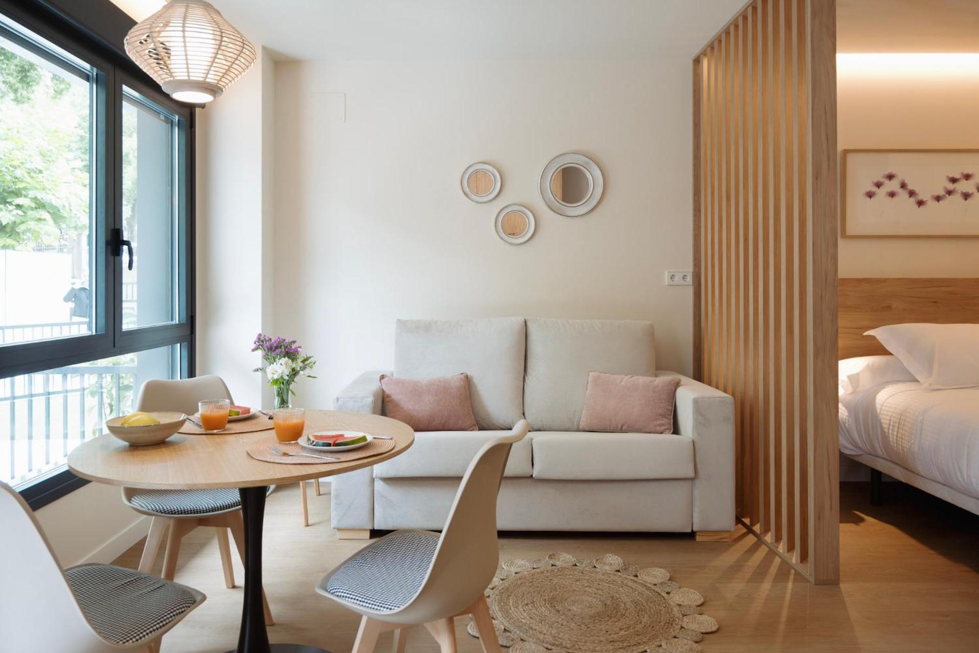 Apartamentos Joaquin Costa Santander Esterno foto