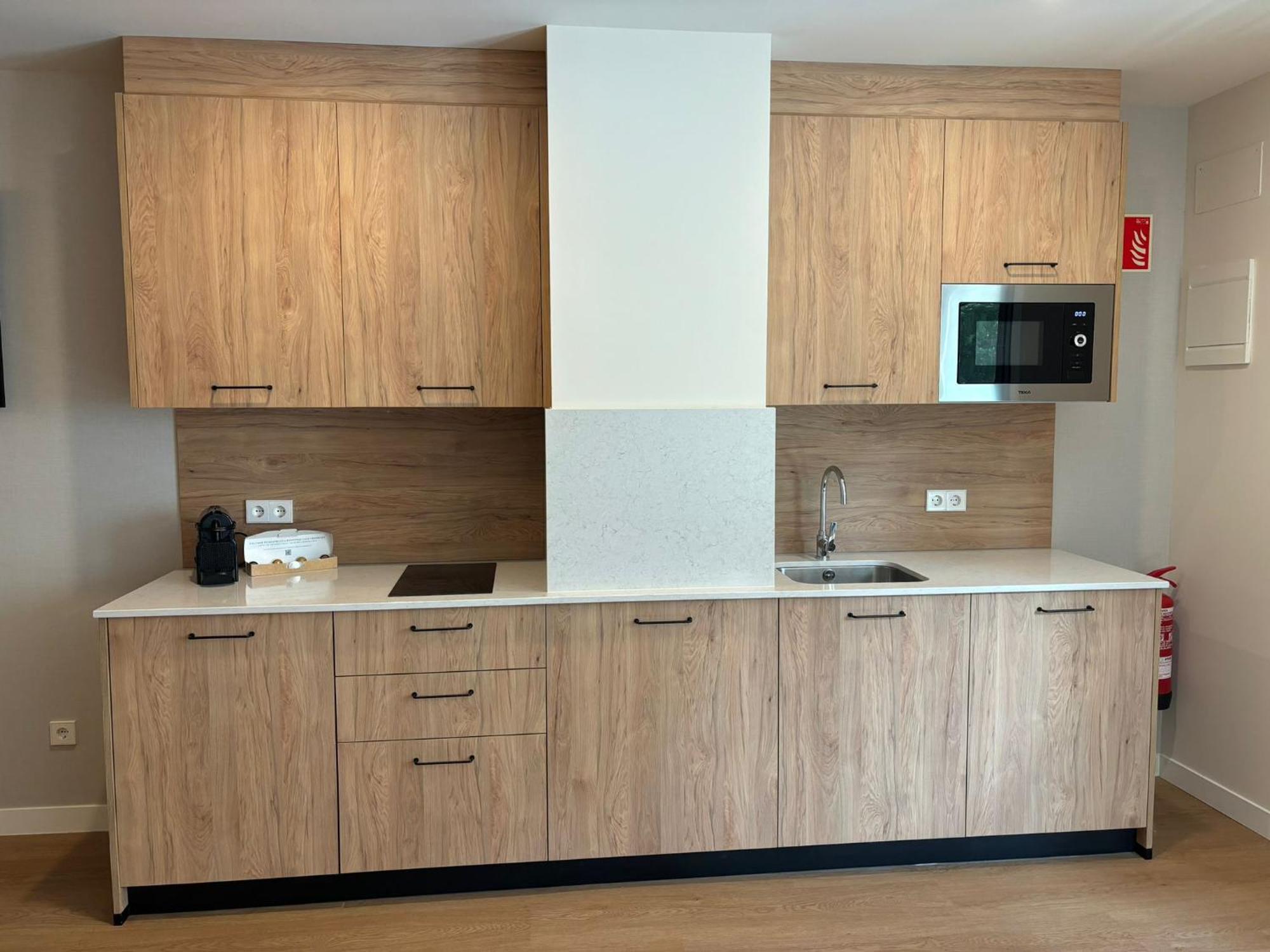 Apartamentos Joaquin Costa Santander Esterno foto